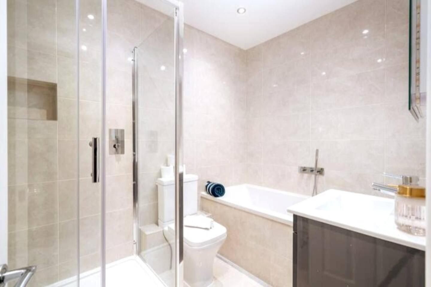 Appartement Niru Experience Jewel Of Ifield Road à Londres Extérieur photo