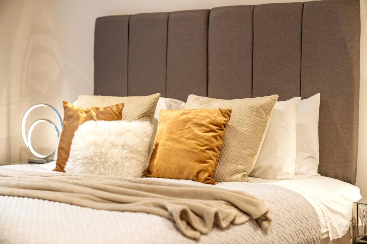 Appartement Niru Experience Jewel Of Ifield Road à Londres Extérieur photo